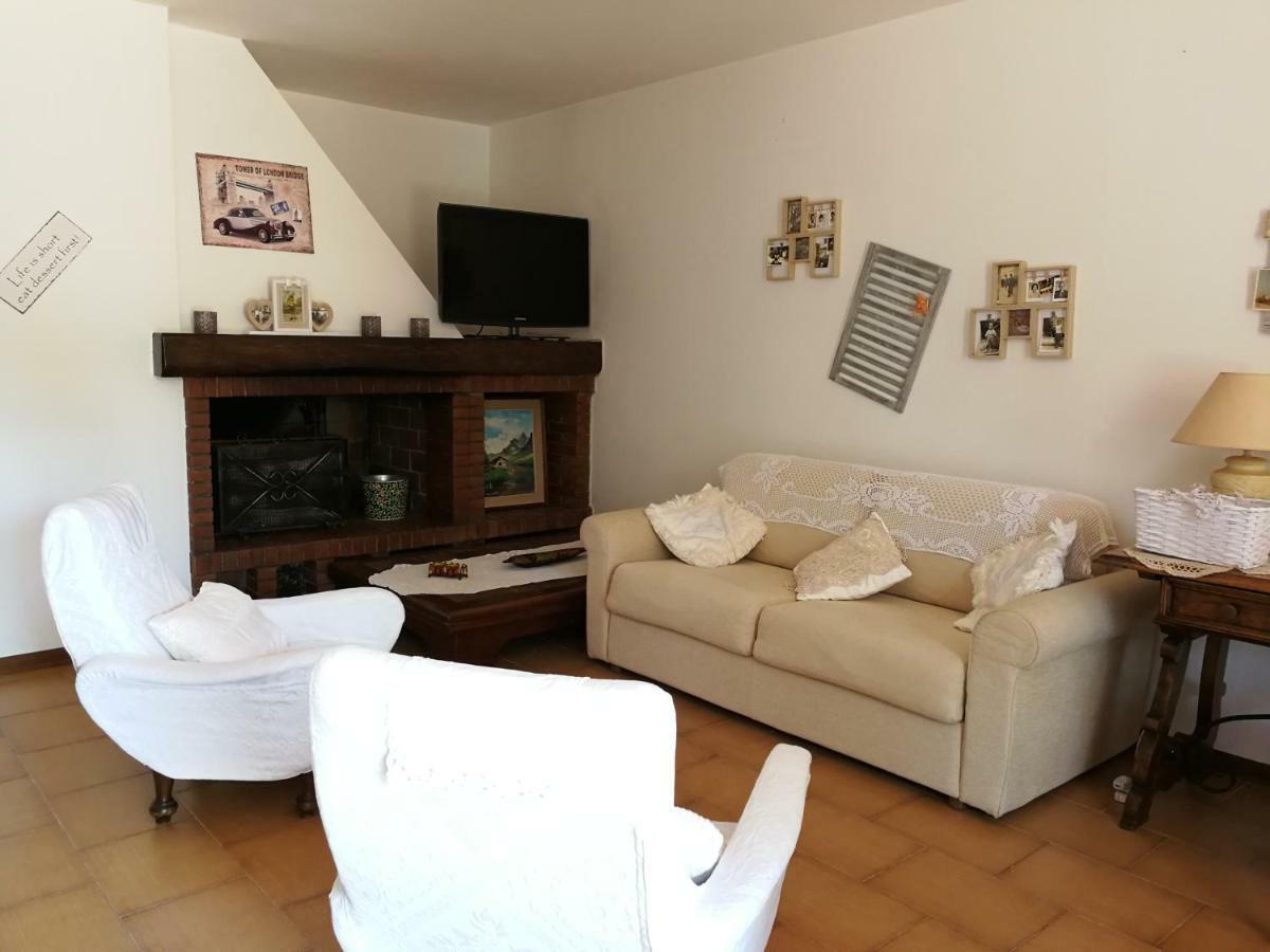 Da Adria al Corvenale - Casa Vacanze Carrara - Villa Exterior foto